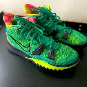 Kyrie Weatherman 7⚡️🌎